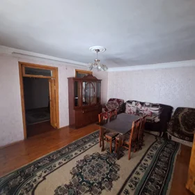 In Baku 100.0 m² house with 3.0 rooms is for rent - Image 5
