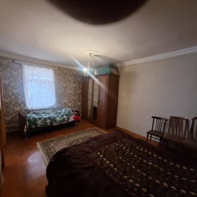 In Baku 100.0 m² house with 3.0 rooms is for rent - Image 7