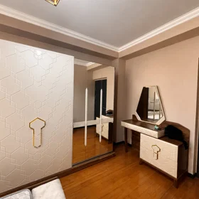 In Baku 80.0 m² apartment is for rent - Image 6
