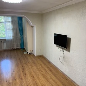 In Baku 75.0 m² apartment is for rent - Image 6