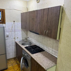 In Baku 70.0 m² apartment is for sale - Image 7