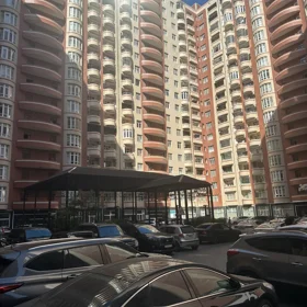 In Səbail rayonu 100.0 m² apartment is for sale - Image 3