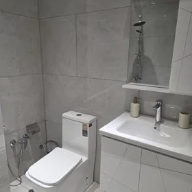 In Khirdalan 60.0 m² apartment is for rent - Image 8