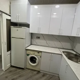 In Baku 65.0 m² apartment is for rent - Image 8