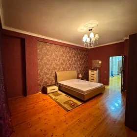 In Baku 130.0 m² apartment is for rent - Image 5