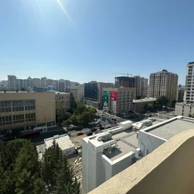 In Baku 70.0 m² apartment is for rent - Image 2