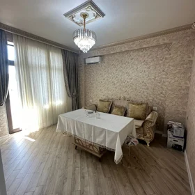 In Baku 70.0 m² apartment is for rent - Image 4