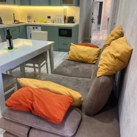 In Baku 140.0 m² apartment is for rent - Image 2