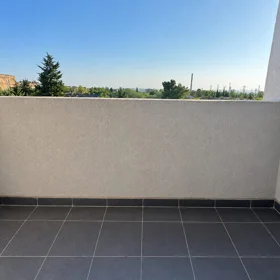 In Baku 90.0 m² apartment is for sale - Image 2