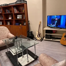 In Baku 75.0 m² apartment is for rent - Image 3