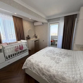 In Baku 75.0 m² apartment is for sale - Image 8