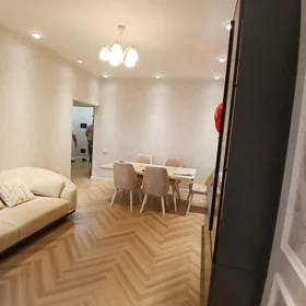 In Baku 96.0 m² apartment is for rent - Image 3