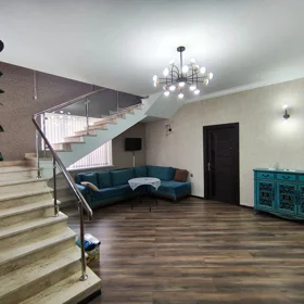 In Xəzər rayonu 250.0 m² house with 7.0 rooms is for sale - Image 2