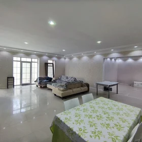 In Xəzər rayonu 250.0 m² house with 7.0 rooms is for sale - Image 8