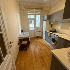 In Khirdalan 85.0 m² apartment is for rent - Image 9
