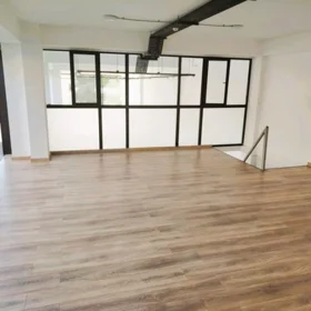 In Baku 200.0 m² commercial is for rent - Image 3
