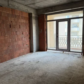 In Baku 148.0 m² apartment is for sale - Image 2