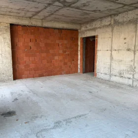 In Baku 148.0 m² apartment is for sale - Image 3