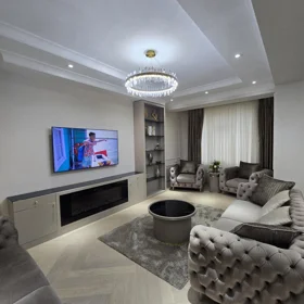 In Baku 156.0 m² apartment is for sale - Image 3