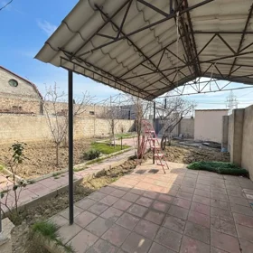 In Baku 100.0 m² house with 3.0 rooms is for sale - Image 4