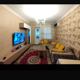 In Baku 70.0 m² apartment is for sale - Image 2