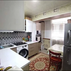 In Baku 70.0 m² apartment is for sale - Image 4