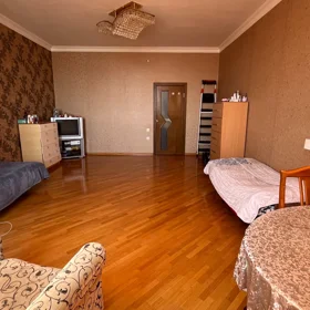In Baku 65.0 m² apartment is for sale - Image 5