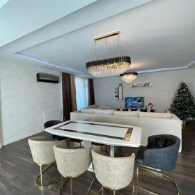In Baku 147.0 m² apartment is for sale - Image 4