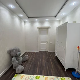 In Baku 147.0 m² apartment is for sale - Image 10