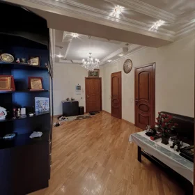 In Baku 120.0 m² apartment is for sale - Image 5