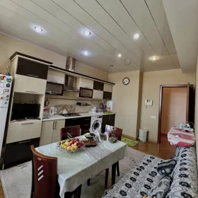 In Baku 120.0 m² apartment is for sale - Image 7