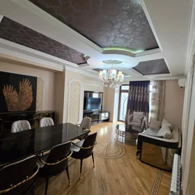 In Baku 150.0 m² apartment is for rent - Image 6
