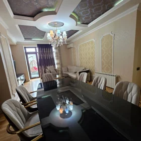 In Baku 150.0 m² apartment is for rent - Image 7