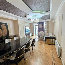 In Baku 150.0 m² apartment is for rent - Image 8