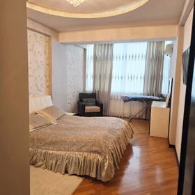 In Baku 117.0 m² apartment is for sale - Image 2