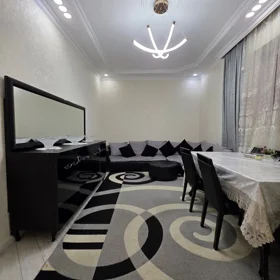 In Baku 200.0 m² house with 3.0 rooms is for sale - Изображение 4
