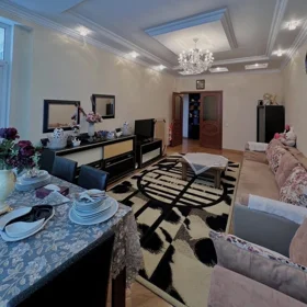 In Baku 120.0 m² apartment is for sale - Image 3