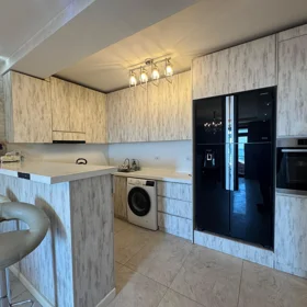 In Baku 90.0 m² apartment is for rent - Image 2