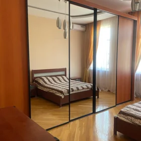 In Səbail rayonu 130.0 m² apartment is for rent - Image 4