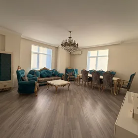 In Baku 142.0 m² apartment is for rent - Image 2
