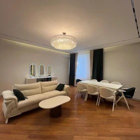 In Baku 145.0 m² apartment is for sale - Image 2