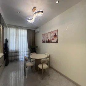In Baku 145.0 m² apartment is for sale - Image 10