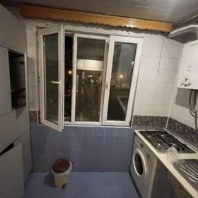 In Baku 62.0 m² apartment is for sale - Image 6