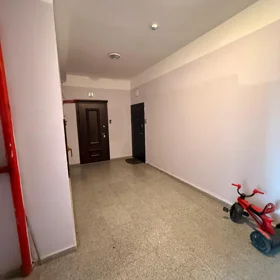 In Baku 90.0 m² apartment is for rent - Image 2