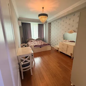 In Baku 90.0 m² apartment is for rent - Image 6