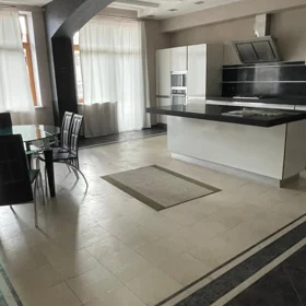 In Baku 410.0 m² office is for rent - Image 9