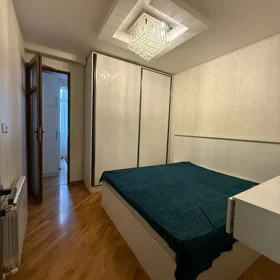 In Baku 150.0 m² apartment is for sale - Image 3