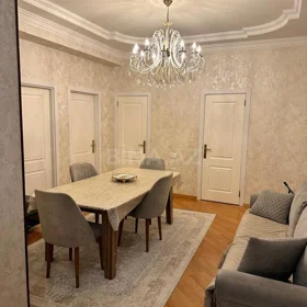 In Baku 90.0 m² apartment is for sale - Image 2