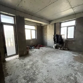 In Baku 68.0 m² apartment is for sale - Image 3