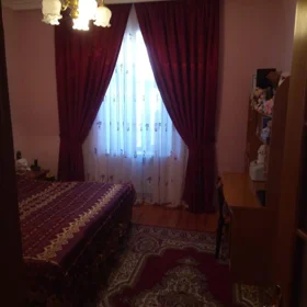 In Binəqədi rayonu 150.0 m² house with 5.0 rooms is for sale - Image 2